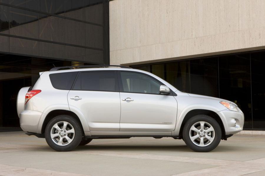  Toyota RAV4 2009 года  (фото 4 из 22)
